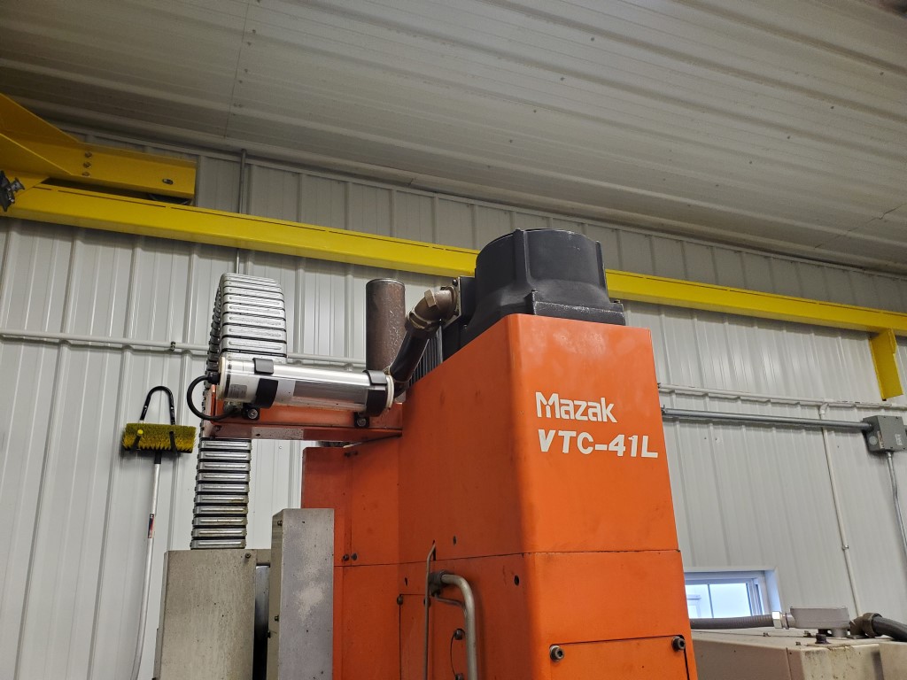 Mazak VTC 41L CNC Vertical Machining Center 48 Automatic Tool