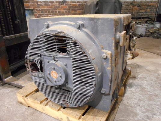 450 HP 1800 RPM General Electric, Frame 509LL, ODP, 460 Volts - Image 2