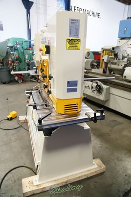 5-1/8" x 5-1/8" x 1/2" Geka #Hydracrop-80SD, 88 ton, hydraulic, 5 stations, foot pedals, New - Image 2