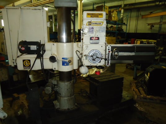 4' -9" Giddings & Lewis #Bickford radial arm drill, power column clamp, 24" x 38" T-slotted table, pre-owned - Image 2