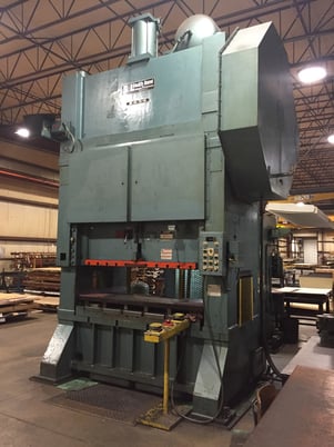 200 Ton, South Bend #S2-200-72x48 BGAC, straight side double crank press, 8" stroke, 30 SPM, air clutch & - Image 2