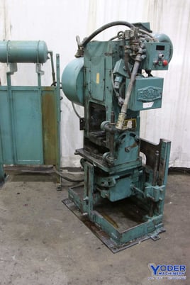 25 Ton, Tishken #COT-8 Cutomatic cut off press, 2.5 stroke, air clutch & brake, #70958 - Image 1