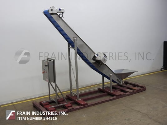 Loma #IQ3, automatic conveyor through metal detector - Image 1