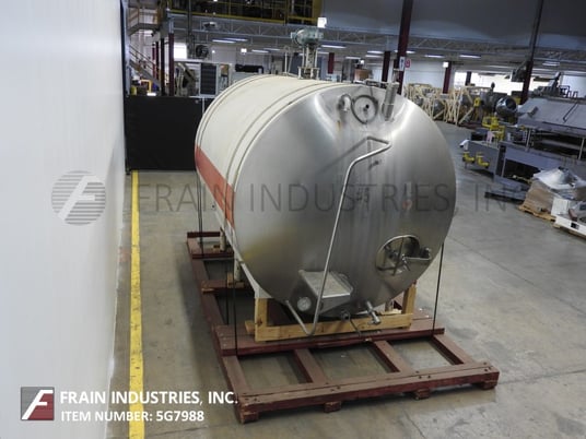 2800 gallon Cherry Burrell, 304 Stainless Steel insulated horizontal tank, 84" diameter x 120" straight side - Image 3