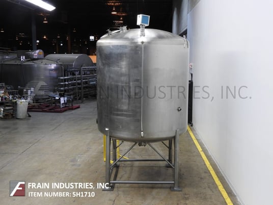 2000 gallon Chicago Pneumatic, 316 Stainless Steel, single wall tank, 84" diameter x 76" straight wall, dome - Image 3