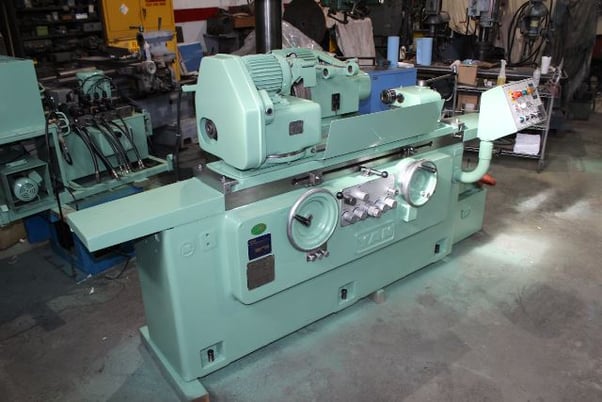 10.5" x 23.5" Yam #GU27-60A, Hydraulic Cylindrical Grinder, 14" x 1" x 6" grinding wheel - Image 2