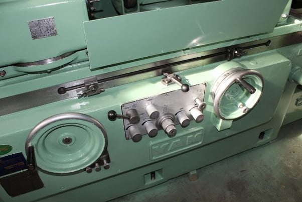 10.5" x 23.5" Yam #GU27-60A, Hydraulic Cylindrical Grinder, 14" x 1" x 6" grinding wheel - Image 7