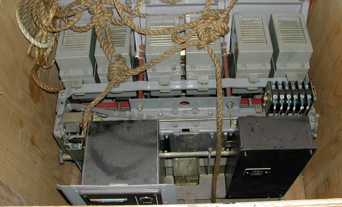 2000 Amps, Federal Pacific, FP-75, low voltage electrical circuit breaker, 600 Volts - Image 1