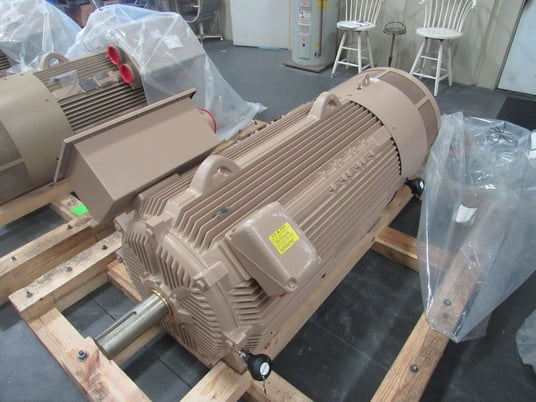 350 HP 900 RPM General Electric, Frame 5012/5013S, TEFC, BB, new, 2300/4000 Volts (2 available) - Image 3