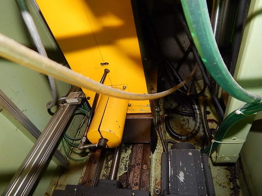 Yamada Engineering #2FB-01, double end boring, 2 HP,coolant pump,ball screw fed - Image 6