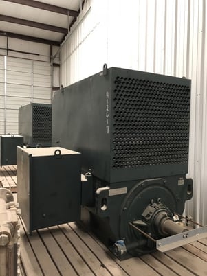 600 HP 1200 RPM Toshiba, Frame 6810US, TEFC-TC, SB, 1.15, new surp, 4160 Volts (4 available) - Image 2
