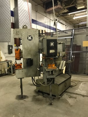 5" x 5" x 3/8" Iron Crafter #HMW70-70, ironworker, 70 ton, 15" throat, hand lever Control, #10270 - Image 3