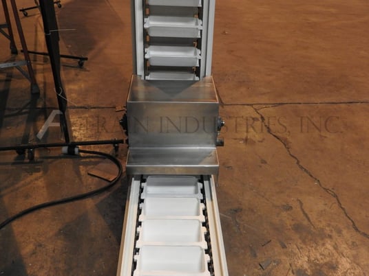 Z style bucket elevator, 8" L x 4-1/4" W x 2-1/2" D buckets, 138" discharge height - Image 2