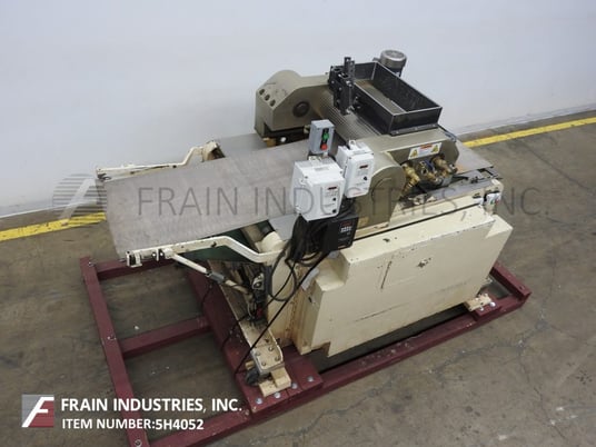 Werner, automatic, dual counter rotating roll, dough sheeter / extruder, with 24" L x 13" W x 8" D hopper - Image 2