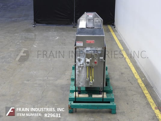 Johnson Industries #CJ-7200, cheese loaf shredder & blender, 7200 lbs per hour, 4-blade cross cut shredding - Image 4