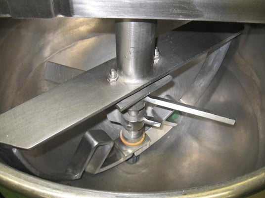 20 gallon Lee, 304 Stainless Steel, 1/2 jacketed kettle, 21" dia. x 18" deep, bridge mounted veri-speed - Image 2