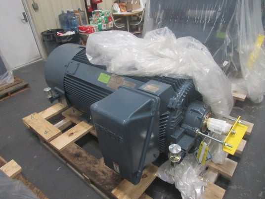 600 HP 3600 RPM Siemens, Frame 5810SY, TEFC, SB, new, 2300/4000 Volts - Image 2