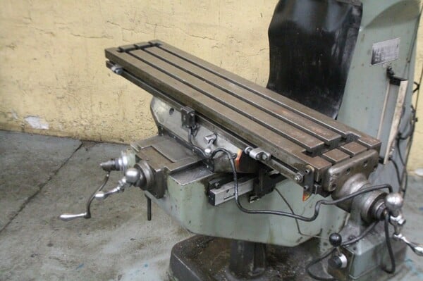 Alliant #1-1/2TMV, ram type vertical mill, 9" x42" table, 2 HP, AcuRite 3-Axis digital read out, #65965 - Image 4