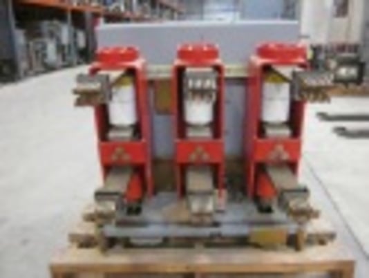 1200 Amps, Square D, V5D6133YJ00-A, electrically operated, Drawout, 15000 Volts, #VB4074 - Image 3