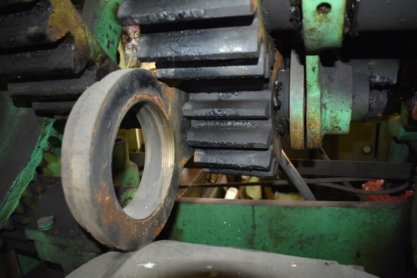 5' x 1-1/2" Bertsch #14, initial type,air drop end,power rear roll adjust,power front roll adjust, 50 HP - Image 5