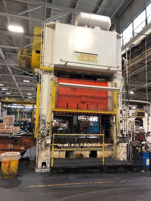 600 Ton, Verson #SE2-600-96-54, 12" stroke, 41" Shut Height, 6" adj., 96" x54" bed, stamping press, 1975 - Image 1