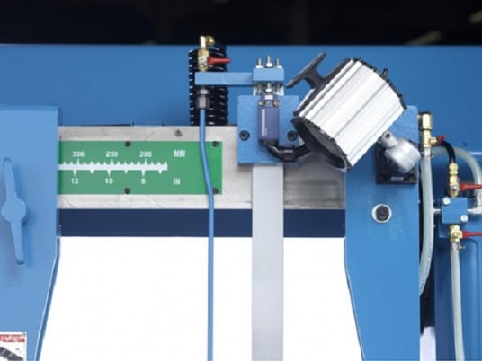 16-1/2" x 16-1/2" DoAll #DC-420NC, production band saw, PLC, 192" blade, 52-275 FPM, new - Image 3