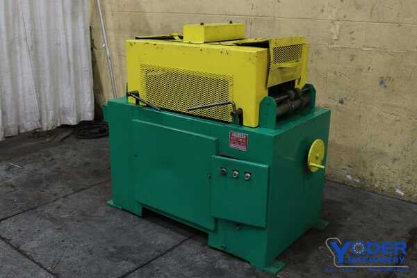 American #1000, 7-roll straightener, straight edge, 12" width, 2-1/2" roll diameter, #61622 - Image 1