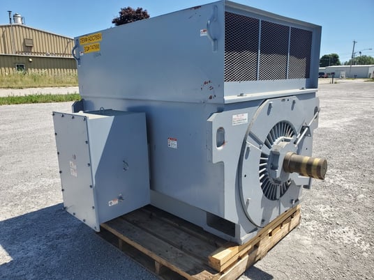 400 HP 507 RPM Toshiba, Frame 400T, weather protected enclosure type 2, new surp, 4160V., TIKE-DCK11 - Image 2