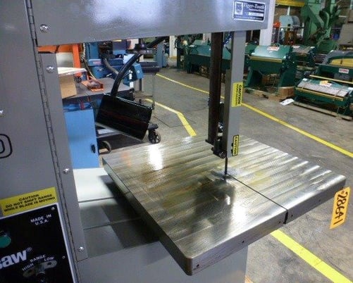 20" x 16" Wellsaw #V20F, 45-3000 FPM, 26" x26" table, 3 HP, 3/4" x 14' 9" blade, #28641 - Image 7