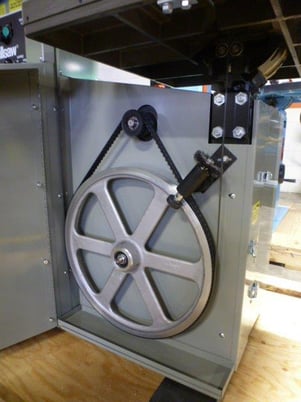 20" x 16" Wellsaw #V20F, 45-3000 FPM, 26" x26" table, 3 HP, 3/4" x 14' 9" blade, #28641 - Image 9