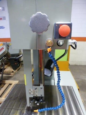 20" x 16" Wellsaw #V20F, 45-3000 FPM, 26" x26" table, 3 HP, 3/4" x 14' 9" blade, #28641 - Image 10