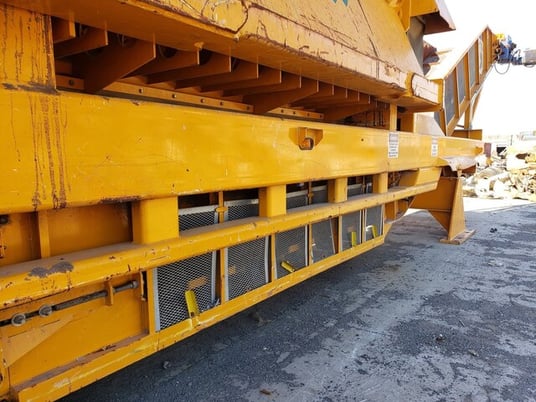 CBI Annihilator primary shredder, 2x300HP, discharge conveyor, taper slot screener, Fines electro magnet, used - Image 1