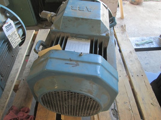 24.8 HP 3600 RPM ABB, Frame 160LD, TEFC, 33.5 amps, electrically OK, 480 Volts - Image 3