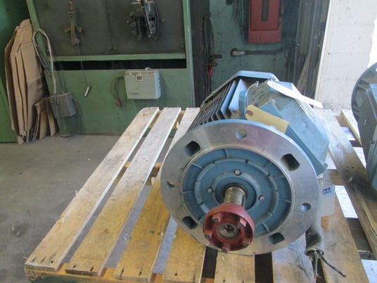 24.8 HP 3600 RPM ABB, Frame 160LD, TEFC, 33.5 amps, electrically OK, 480 Volts - Image 4