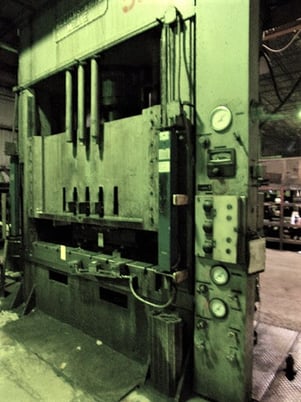 400 Ton, Williams White, gib-guided, 30" stroke, 43" daylight, 84" x48" bed, 2-cushions in bed, sr5551 - Image 2