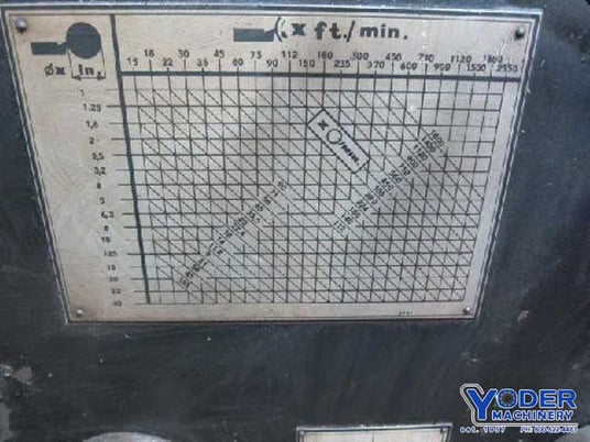 32" x 205" Tos, 3.25" bore, engine lathe, 7.1-900 RPM, steady rests, #68439 - Image 7