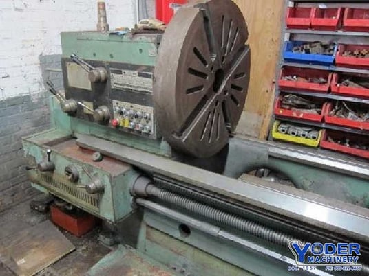 32" x 205" Tos, 3.25" bore, engine lathe, 7.1-900 RPM, steady rests, #68439 - Image 8
