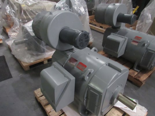 250 HP 1750/2000 RPM General Electric, Frame 504AT, DPFG-BV, BB, new, 500VA, 150/300VF (2 available) - Image 1