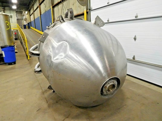 600 gallon Stainless Steel insulated mixing kettle with agitator, 304 Stainless Steel, 65" x 62" bowl, 6" - Image 7