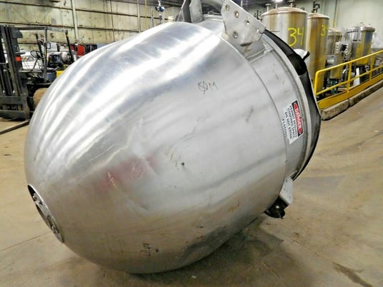 600 gallon Stainless Steel insulated mixing kettle with agitator, 304 Stainless Steel, 65" x 62" bowl, 6" - Image 9