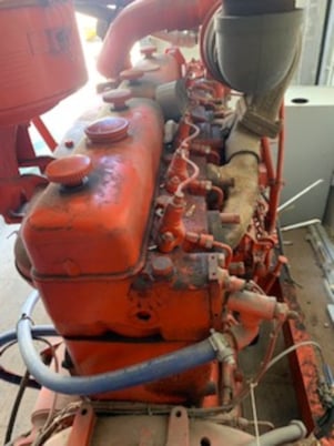 175 KW Waukesha #BS70005, Engomatic generator, 6 cylinder diesel, day tank, external tank, 3 phase - Image 5