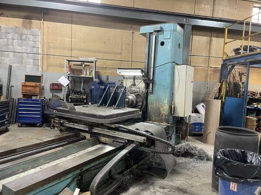 4" Tos #W100A Varnsdorf, 63" X, 44" Y, 49" Z, 35" W, 71-1120 RPM, ISO 50 taper, 49" x49" table, facing head - Image 2