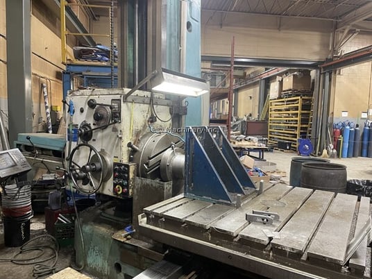 4" Tos #W100A Varnsdorf, 63" X, 44" Y, 49" Z, 35" W, 71-1120 RPM, ISO 50 taper, 49" x49" table, facing head - Image 3