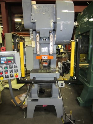 32 Ton, Minster #B1-32, s/n 12234, 2.5" stroke, 0-400 SPM, 9" Shut Height, 15" x24" bed, remanufactured, #1179 - Image 1