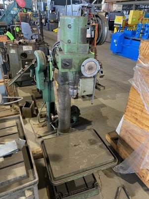 Boice #GS30/2, geared head round column drill press, 20" x 24-3/4" swivel table with trough, t-slotted base - Image 2