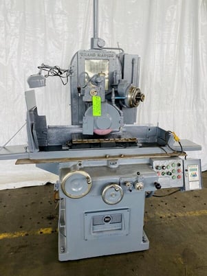 10" x 24" Gallmeyer & Livingston #360, hydraulic horizonal grinder, incremental downfeed, over the wheel - Image 2