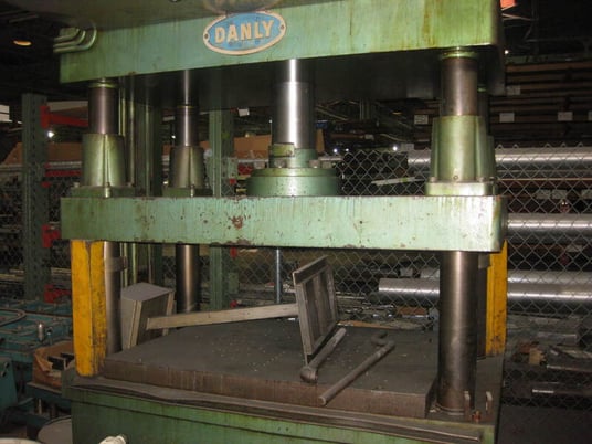 200 Ton, Danly #CH200-48x36, hydraulic press, 48" x 36" bed, 3" bolster, 27" daylight to bolster - Image 2