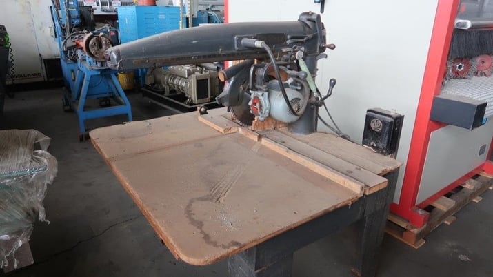 Dewalt radial arm saw - Image 2