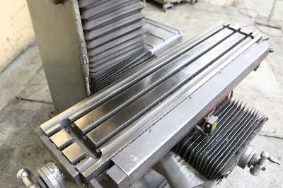 Lagun #FTV-1, 10" x44" table, 3 HP, 30" X, 16" Y, 5" Z, 26" power feed, R-8 spindle taper, digital read out - Image 4