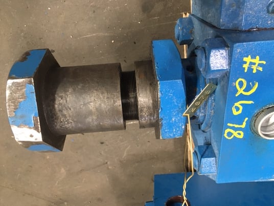6" Bore, Hydraulic cylinder, Vickers, 4" rod, double-action, 27" str, 3000 psi, Trunnion mount, #2678 (2 - Image 4